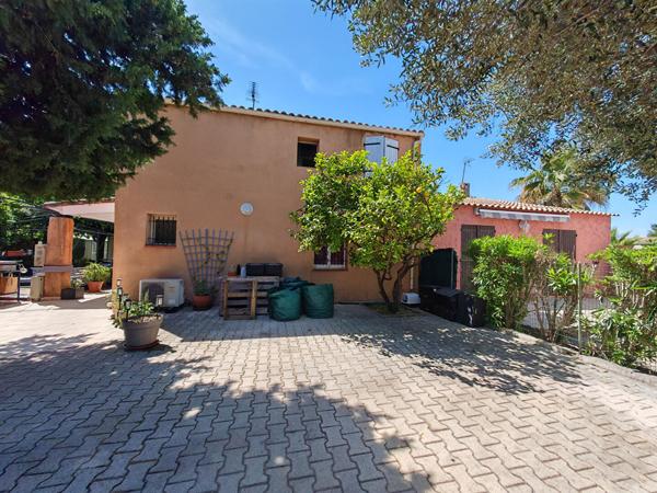 Villa La Crau 5 pièce(s) 93 m2