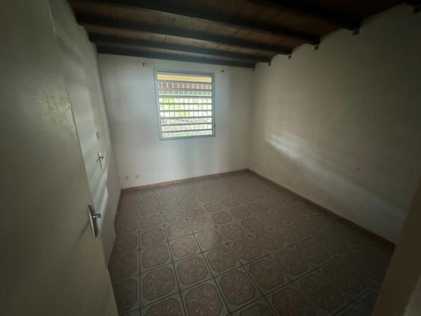 Appartement à louer 2 pièces SAINT LAURENT DU MARONI (973)