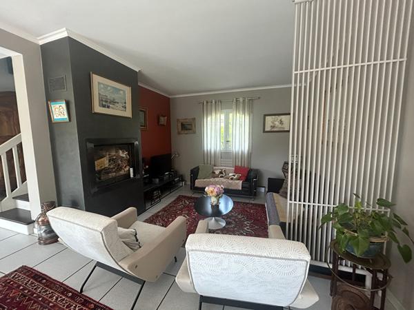 Maison à Carcassonne avec piscine et garage