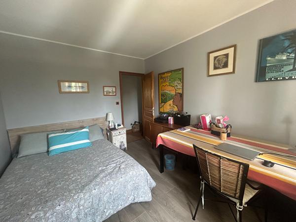 Maison à Carcassonne avec piscine et garage
