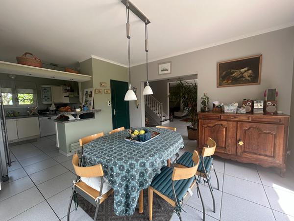 Maison à Carcassonne avec piscine et garage
