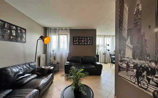 Appartement à vendre    4 pièces • 85,71 m2 Livry-Gargan