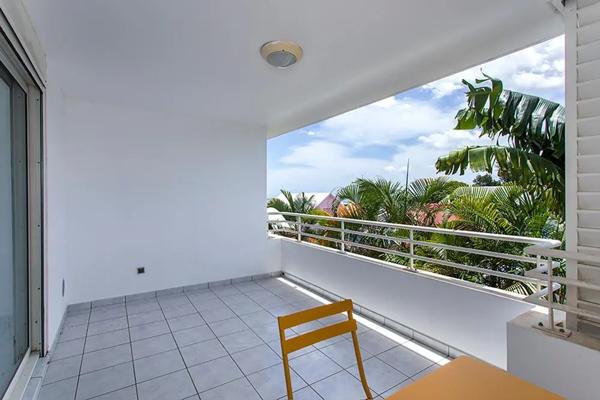 Appartement à vendre 2 pièces 53m² Saint-Pierre (97432)