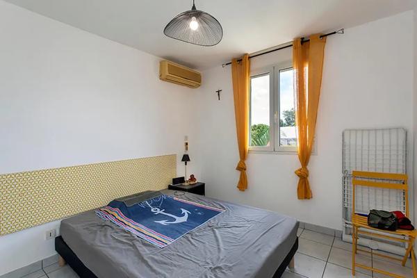 Appartement à vendre 2 pièces 53m² Saint-Pierre (97432)
