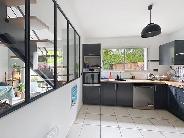 NANTES SUD ! IMPASSE PRIVEE MAISON 3 CHAMBRES GARAGE JARDIN BUSWAY COMMERCES ECOLES
