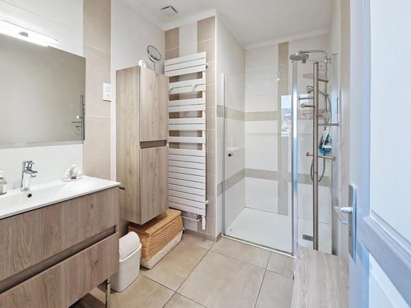 Maison de charme entièrement rénovée, prête à vivre !