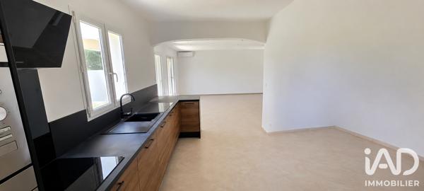 Maison à vendre 6 pièces 112 m² Rochefort-du-Gard