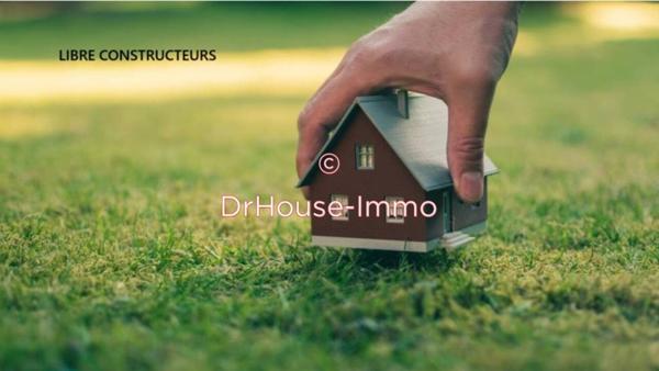 Terrain à vendre de 1 210 m²