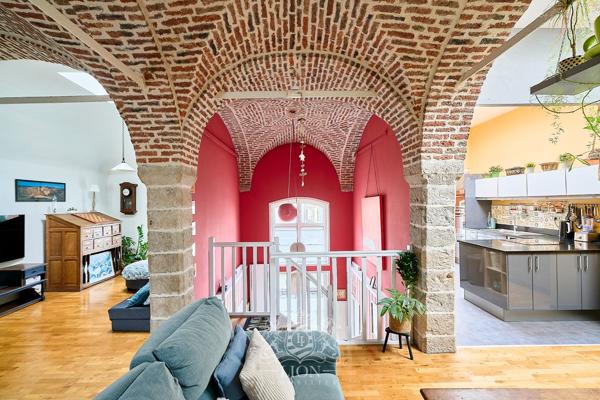 Vieux Lille: duplex inversé dans un hôtel particulier