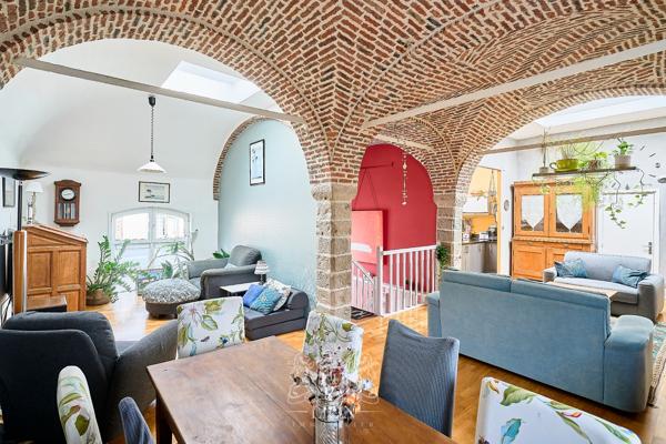 Vieux Lille: duplex inversé dans un hôtel particulier