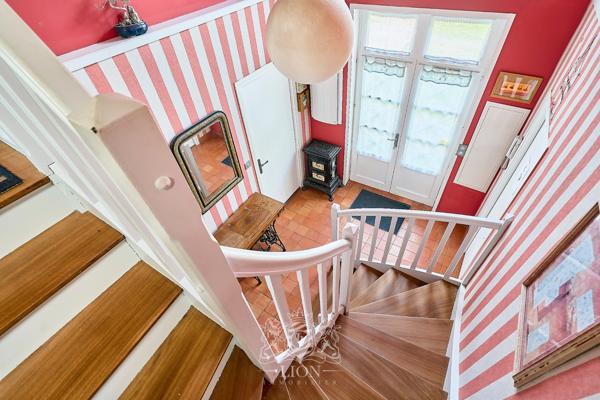 Vieux Lille: duplex inversé dans un hôtel particulier
