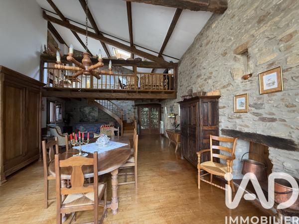 Maison à vendre 7 pièces 228 m² Sauveterre-de-Rouergue