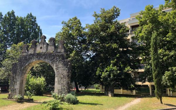 Appartement à louer    1 pièce •  Gradignan