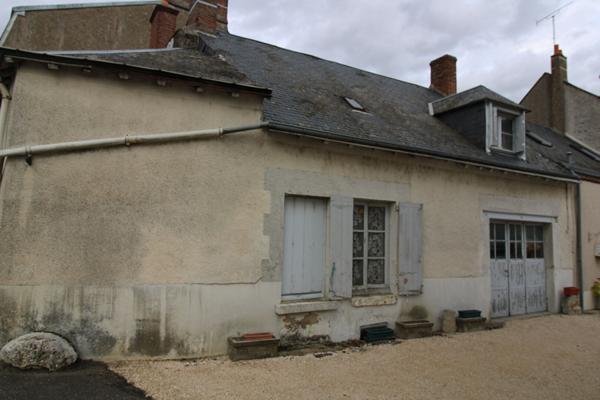 Maison de bourg à restaurer Oucques