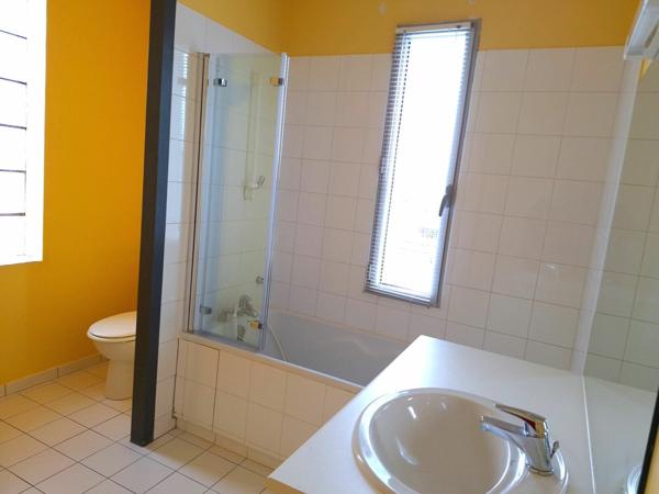 Maison à louer    4 pièces •  Pessac