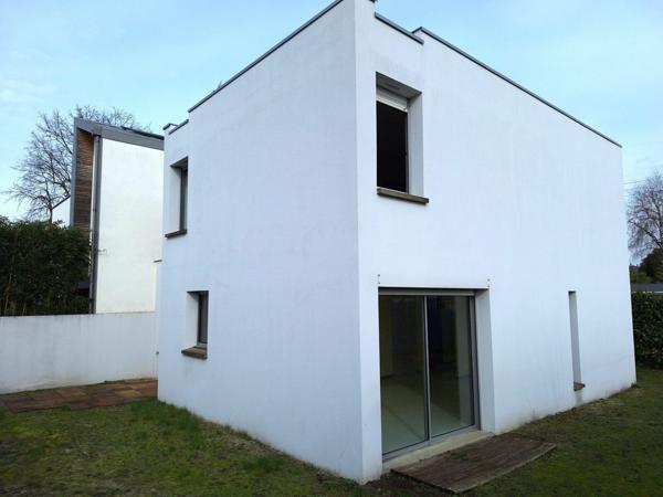 Maison à louer    4 pièces •  Pessac