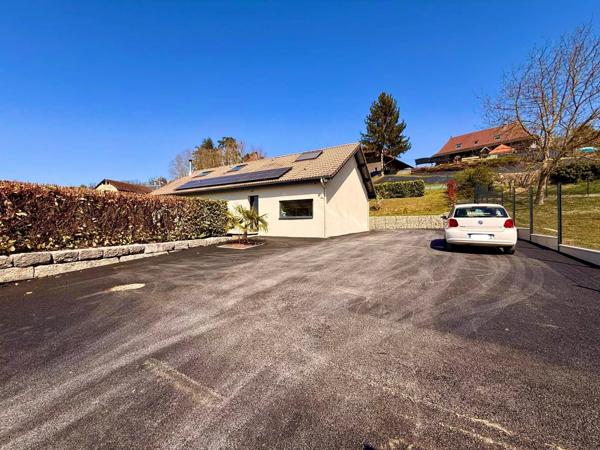 MAISON T5 TRAVERSANTE – 120 m² HABITABLES – PARCELLE 1650 m² AVEC PISCINE – DPE C