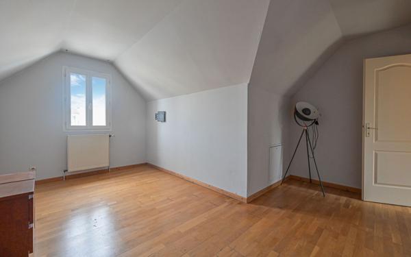 Maison à vendre    11 pièces •  Pantin