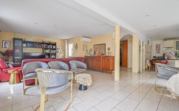 Maison à vendre    11 pièces •  Pantin