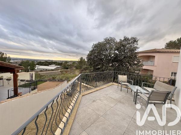 Maison à vendre 10 pièces 280 m² Nîmes-Saint-Césaire