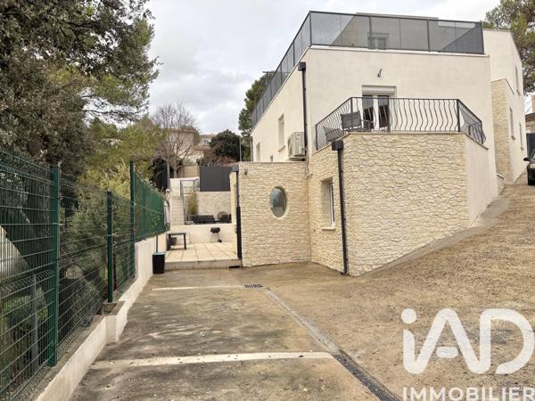 Maison à vendre 10 pièces 280 m² Nîmes-Saint-Césaire