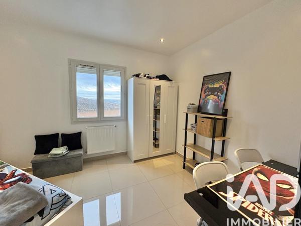 Maison à vendre 10 pièces 280 m² Nîmes-Saint-Césaire