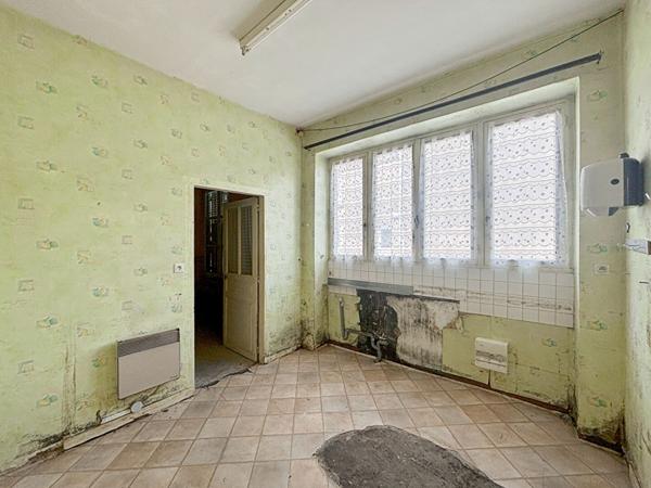 Ensemble immobilier ou grande maison familiale à rénover