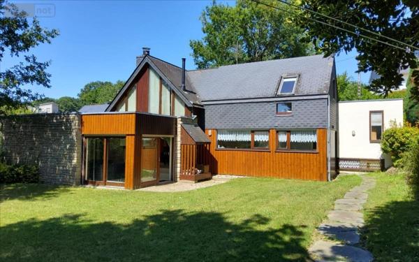 Maison individuelle à vendre à Carhaix-Plouguer dans le Finistère (29270), ref : 29066-1083150