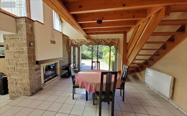 Maison individuelle à vendre à Carhaix-Plouguer dans le Finistère (29270), ref : 29066-1083150