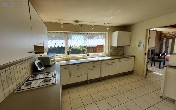 Maison individuelle à vendre à Carhaix-Plouguer dans le Finistère (29270), ref : 29066-1083150