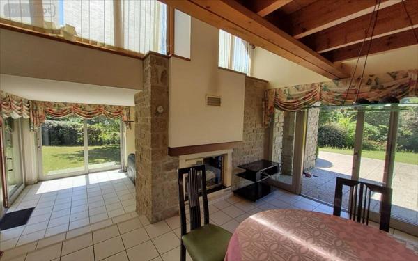 Maison individuelle à vendre à Carhaix-Plouguer dans le Finistère (29270), ref : 29066-1083150