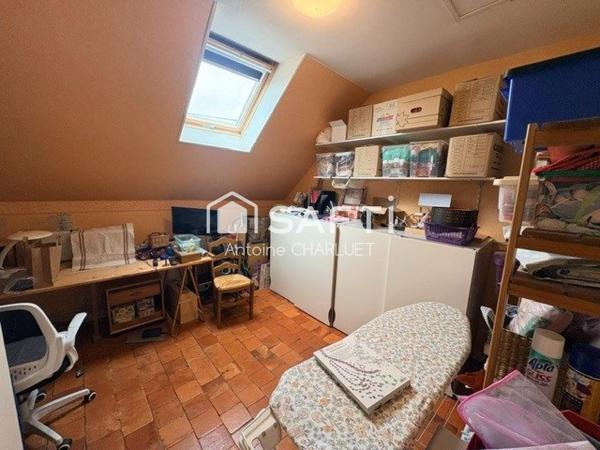 Ancienne ferme de 130m² avec terrain arboré de 9 330 m², nombreuses dépendances et potentiel touristique