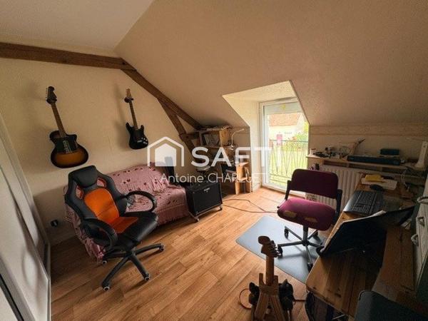 Ancienne ferme de 130m² avec terrain arboré de 9 330 m², nombreuses dépendances et potentiel touristique