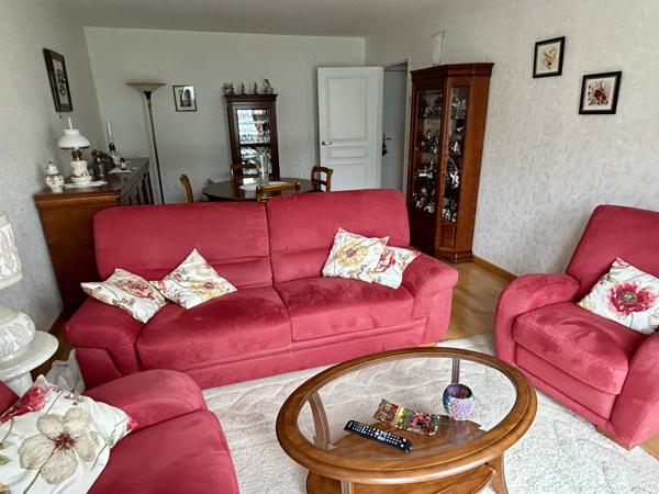 Arras (62000) APPARTEMENT TYPE 3 - PARKING SOUS SOL - RESIDENCE SECURISEE - ARRAS