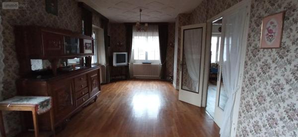 Pavillon à vendre à Neuilly-l'Évêque en Haute-Marne (52360), ref : 52020-40