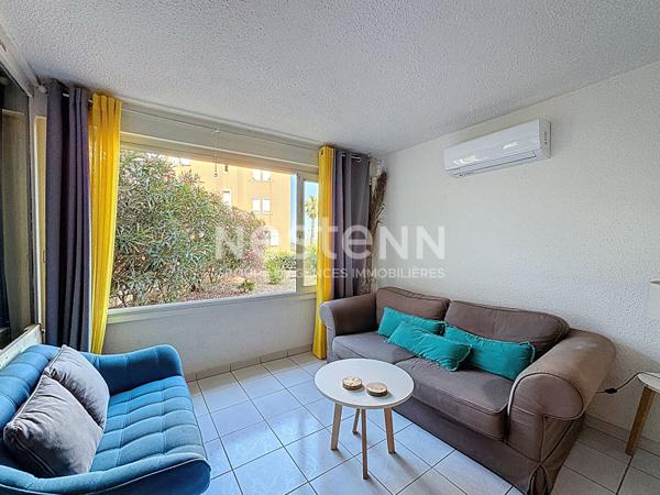 Beau rez-de-chaussée avec 2 chambres et vue port