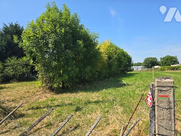 Terrain à bâtir de 1999 m2