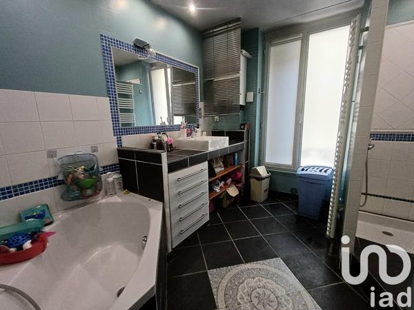 Maison à vendre 5 pièces 118 m² Saint-Martin-la-Plaine