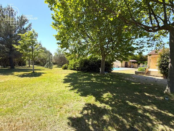 Maison de 156 m2 avec piscine et terrain 680 000 €