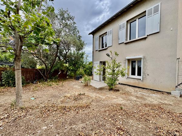 Quartier Bois LUZY 13012, appartement type 3 avec jardin à louer