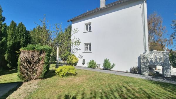 Maison 8 pièce(s) 205 m² (2 logements séparés)