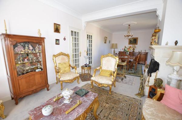 Maison 8 pièce(s) 205 m² (2 logements séparés)
