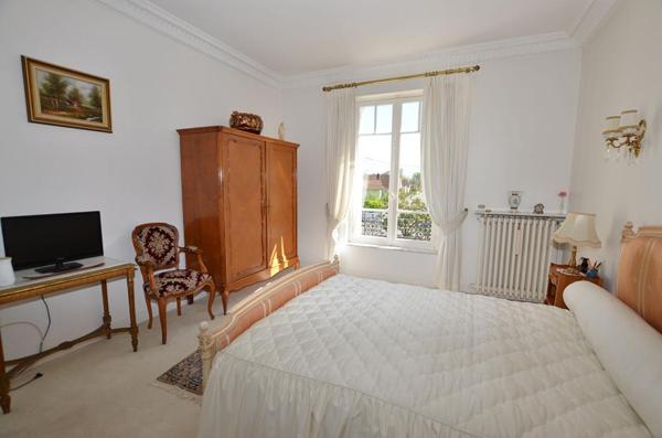 Maison 8 pièce(s) 205 m² (2 logements séparés)
