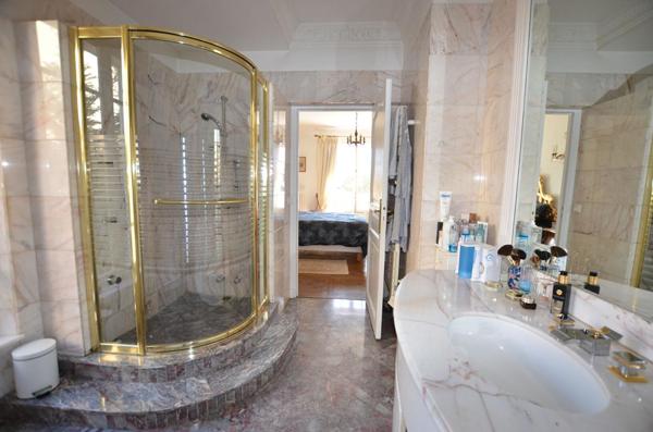 Maison 8 pièce(s) 205 m² (2 logements séparés)