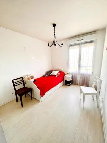 Appartement F3 Centre ville de MEAUX avec balcon et place de parking double