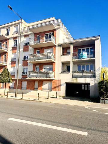 Appartement F3 Centre ville de MEAUX avec balcon et place de parking double
