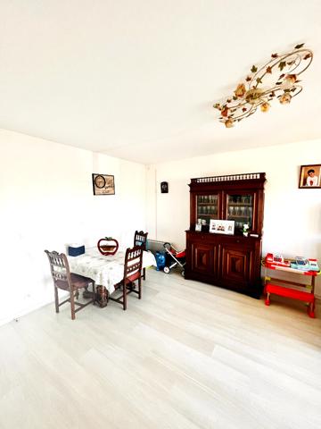 Appartement F3 Centre ville de MEAUX avec balcon et place de parking double