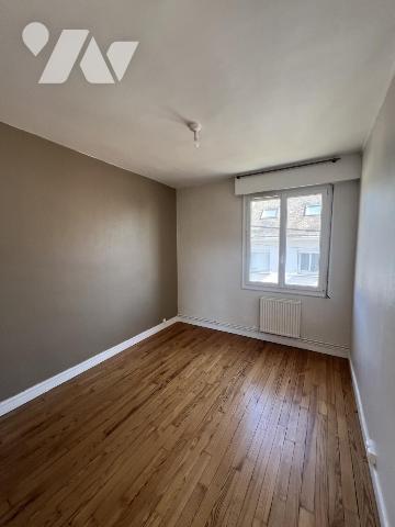 CENTRE VILLE APPARTEMENT T3 DE 83m²