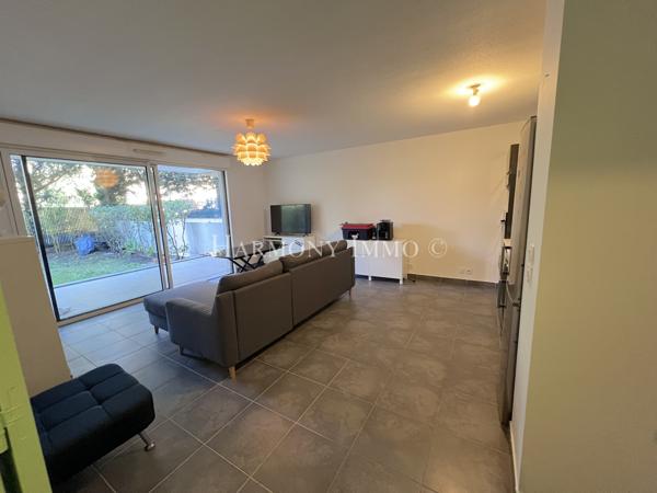 APPARTEMENT DEUX PIÈCES AU CALME AVEC JARDIN
