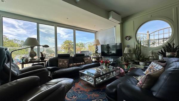 PENTHOUSE AVEC PISCINE À LA ROCHELLE